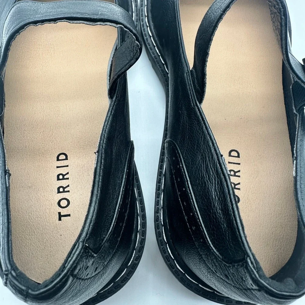 Torrid Black Faux Leather Perforated Mary Jane Flats Lug Sole 11WW - Picture 8 of 13